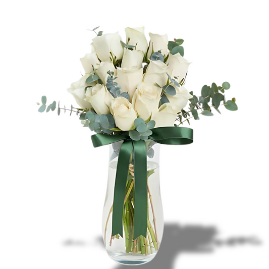 Vazoda 15'li Beyaz Gül - Rosentra | Premium Flowers