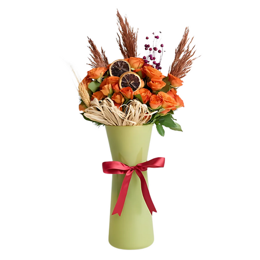 Yeşil Cam Vazoda Turuncu Çardak Güller - Rosentra | Premium Flowers
